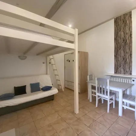 Le Castel Apartment